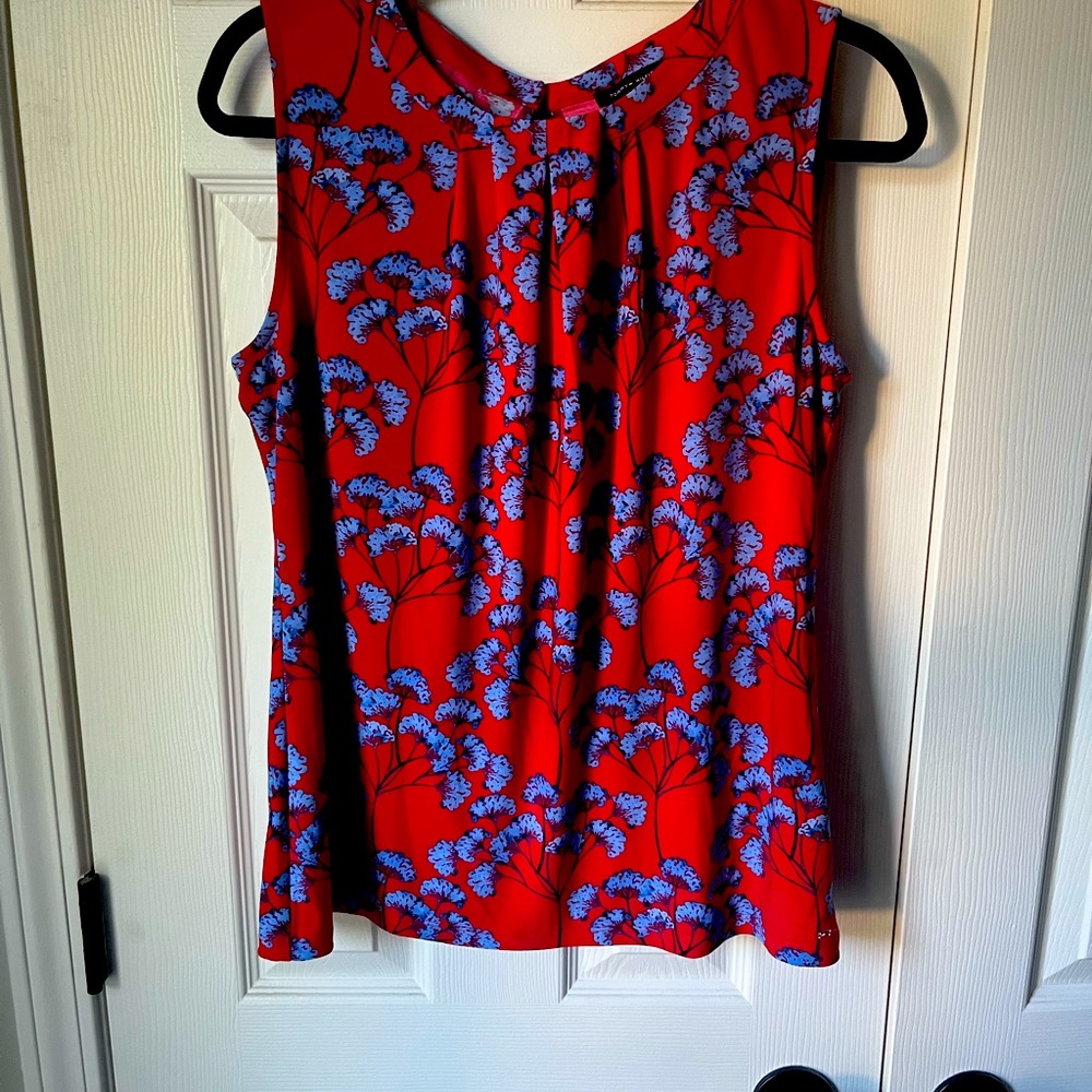 Sleeveless Top